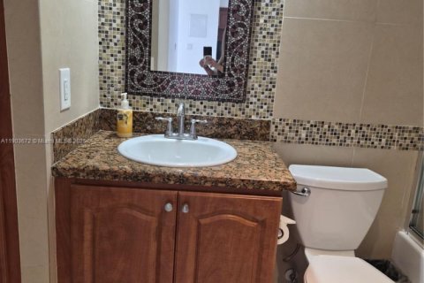 Condo in Aventura, Florida, 1 bedroom  № 1954300 - photo 21