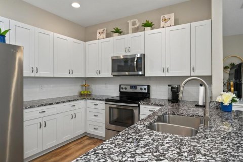 House in Leesburg, Florida 2 bedrooms, 131.74 sq.m. № 1774984 - photo 22