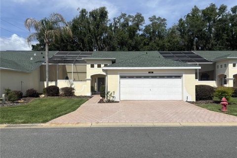 Condominio en Leesburg, Florida, 2 dormitorios № 2213438