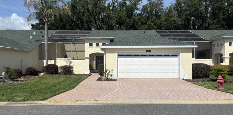 Condominio en Leesburg, Florida, 2 dormitorios  № 2213438