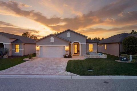 Villa ou maison à vendre à Ocala, Floride: 2 chambres, 199.46 m2 № 2347901 - photo 2