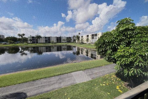 Condo in Delray Beach, Florida, 2 bedrooms  № 2185396