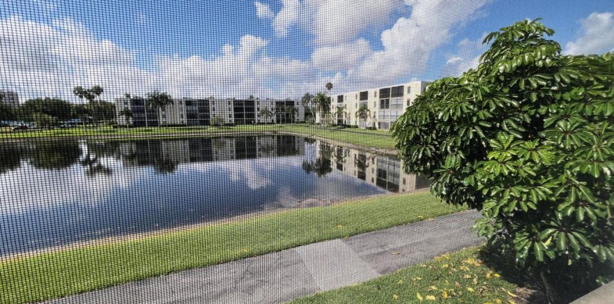 Condo in Delray Beach, Florida, 2 bedrooms № 2185396