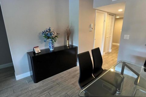 Condo in Delray Beach, Florida, 2 bedrooms № 2185396 - photo 17