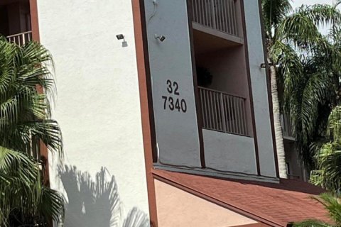 Condo in Delray Beach, Florida, 2 bedrooms № 2185396 - photo 4