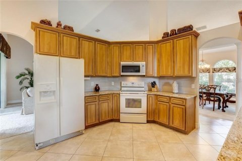 House in Orlando, Florida 4 bedrooms, 210.8 sq.m. № 1513791 - photo 11