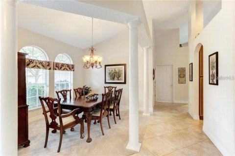 House in Orlando, Florida 4 bedrooms, 210.8 sq.m. № 1513791 - photo 7