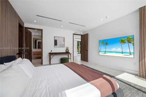 Villa ou maison à louer à Miami, Floride: 9 chambres, 439.33 m2 № 1882503 - photo 24
