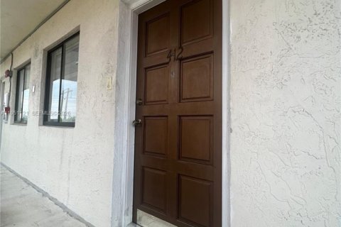 Appartement à louer à Hialeah, Floride: 2 chambres, 75.44 m2 № 2007204 - photo 5