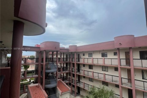 Appartement à louer à Hialeah, Floride: 2 chambres, 75.44 m2 № 2007204 - photo 6