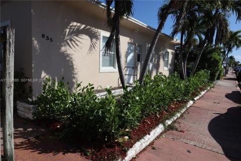 Villa ou maison à louer à Miami Beach, Floride: 1 chambre, 58.06 m2 № 2033329 - photo 15