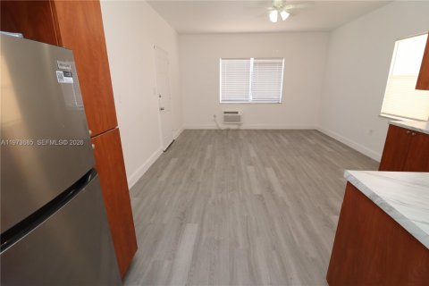 Villa ou maison à louer à Miami Beach, Floride: 1 chambre, 58.06 m2 № 2033329 - photo 25