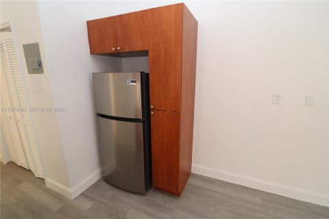 Villa ou maison à louer à Miami Beach, Floride: 1 chambre, 58.06 m2 № 2033329 - photo 18