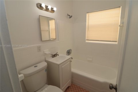 Villa ou maison à louer à Miami Beach, Floride: 1 chambre, 58.06 m2 № 2033329 - photo 7