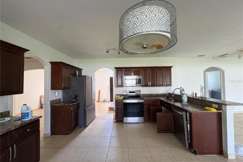 Casa en venta en Kissimmee, Florida, 4 dormitorios, 200.85 m2 № 2347780 - foto 7