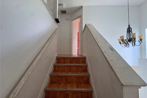 Casa en venta en Kissimmee, Florida, 4 dormitorios, 200.85 m2 № 2347780 - foto 9