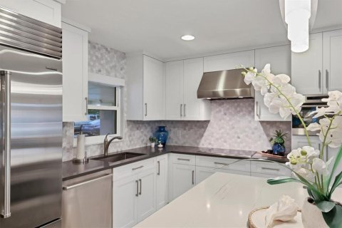 House in Sarasota, Florida 2 bedrooms, 115.38 sq.m. № 1817487 - photo 22