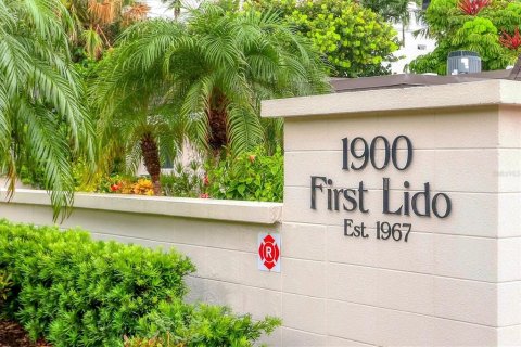 House in Sarasota, Florida 2 bedrooms, 115.38 sq.m. № 1817487 - photo 12
