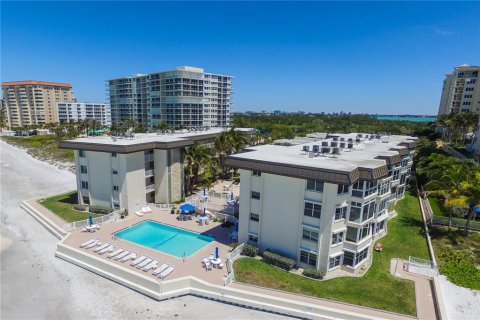 House in Sarasota, Florida 2 bedrooms, 115.38 sq.m. № 1817487 - photo 17