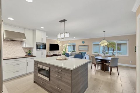 House in Sarasota, Florida 2 bedrooms, 115.38 sq.m. № 1817487 - photo 24