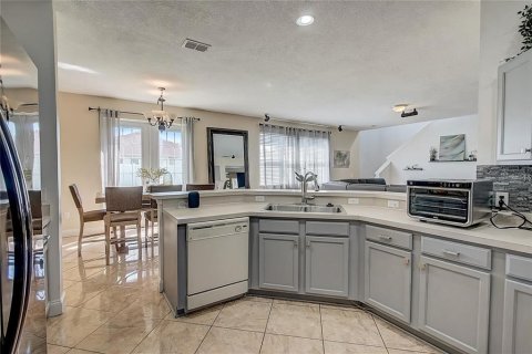 Villa ou maison à vendre à Kissimmee, Floride: 4 chambres, 237.92 m2 № 1787820 - photo 20
