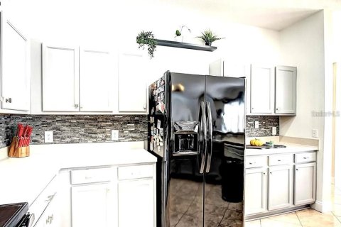 Villa ou maison à vendre à Kissimmee, Floride: 4 chambres, 237.92 m2 № 1787820 - photo 4