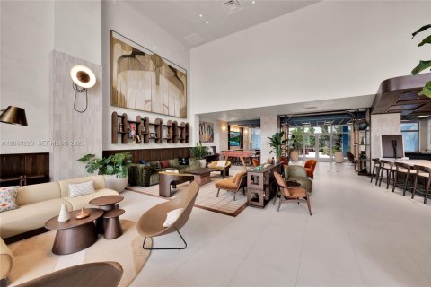 Condominio en alquiler en Miami, Florida, 1 dormitorio, 55.74 m2 № 2339846 - foto 17