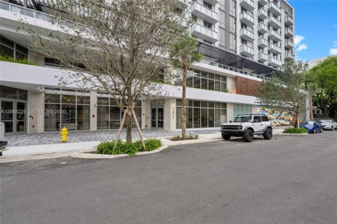 Condominio en alquiler en Miami, Florida, 1 dormitorio, 55.74 m2 № 2339846 - foto 25