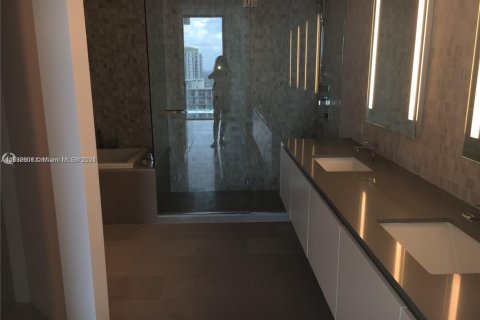Condominio en venta en Miami, Florida, 2 dormitorios, 113.25 m2 № 1863382 - foto 8