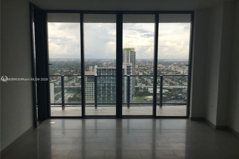 Condominio en venta en Miami, Florida, 2 dormitorios, 113.25 m2 № 1863382 - foto 3