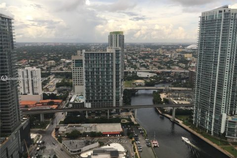 Condominio en venta en Miami, Florida, 2 dormitorios, 113.25 m2 № 1863382 - foto 17