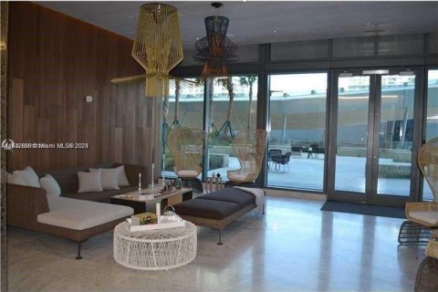 Condominio en venta en Miami, Florida, 2 dormitorios, 113.25 m2 № 1863382 - foto 15