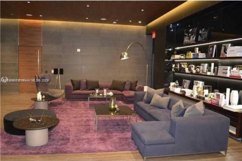 Condominio en venta en Miami, Florida, 2 dormitorios, 113.25 m2 № 1863382 - foto 13