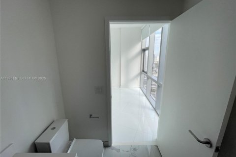Condominio en venta en Miami, Florida, 2 dormitorios, 144.93 m2 № 1993279 - foto 20