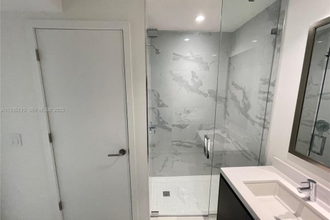 Condominio en venta en Miami, Florida, 2 dormitorios, 144.93 m2 № 1993279 - foto 24