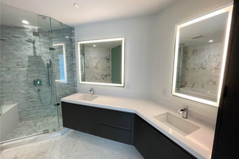 Condominio en venta en Miami, Florida, 2 dormitorios, 144.93 m2 № 1993279 - foto 10