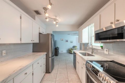 Купить виллу или дом в Ормонд-Бич, Флорида 7 комнат, 153.2м2, № 2209101 - фото 19