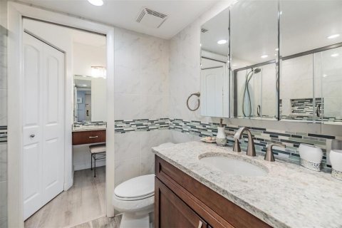 Copropriété à vendre à Clearwater, Floride: 2 chambres, 100.98 m2 № 1805117 - photo 17