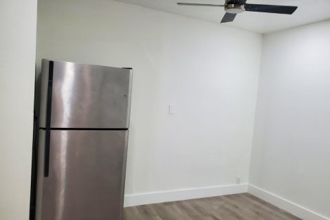 Touwnhouse à louer à Hollywood, Floride: 2 chambres, 65.03 m2 № 2312106 - photo 7