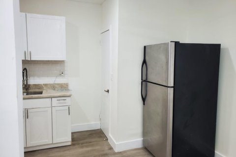 Touwnhouse à louer à Hollywood, Floride: 2 chambres, 65.03 m2 № 2312106 - photo 5