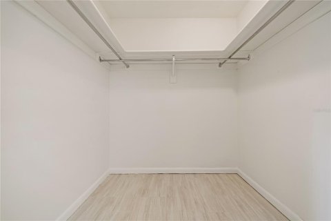 Casa en venta en Tampa, Florida, 4 dormitorios, 181.16 m2 № 1841591 - foto 22