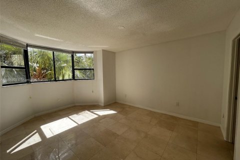 Купить кондоминиум в Плантация, Флорида 2 спальни, 90.12м2, № 1933701 - фото 22