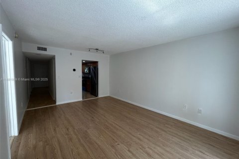 Купить кондоминиум в Плантация, Флорида 2 спальни, 90.12м2, № 1933701 - фото 19