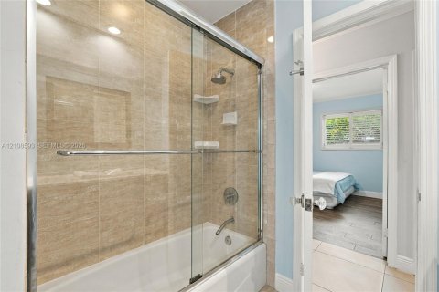 Casa en venta en Palmetto Bay, Florida, 4 dormitorios, 266.91 m2 № 2423073 - foto 10