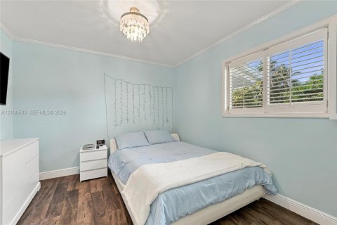 Casa en venta en Palmetto Bay, Florida, 4 dormitorios, 266.91 m2 № 2423073 - foto 8