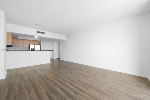 Condo in Hollywood, Florida, 2 bedrooms  № 1920333 - photo 3