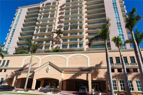 Condominio en venta en Sunny Isles Beach, Florida, 3 dormitorios, 111.48 m2 № 2434358 - foto 15