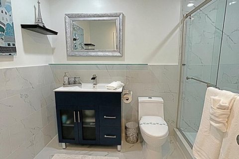 Купить виллу или дом в Уэст-Палм-Бич, Флорида 4 комнаты, 194.72м2, № 2086203 - фото 9