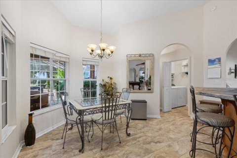 House in Chiefland, Florida 4 bedrooms, 269.23 sq.m. № 2144079 - photo 30