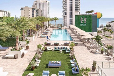 Copropriété à louer à Hollywood, Floride: 2 chambres, 98.48 m2 № 1738215 - photo 26